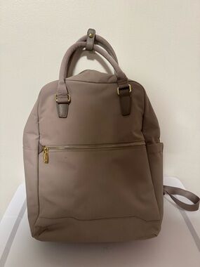 Signature 16" Commuter Backpack - Open Story Taupe: Fits 15" Laptop